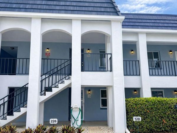 8651 10TH STREET N, Unit 228, ST PETERSBURG, FL 33702