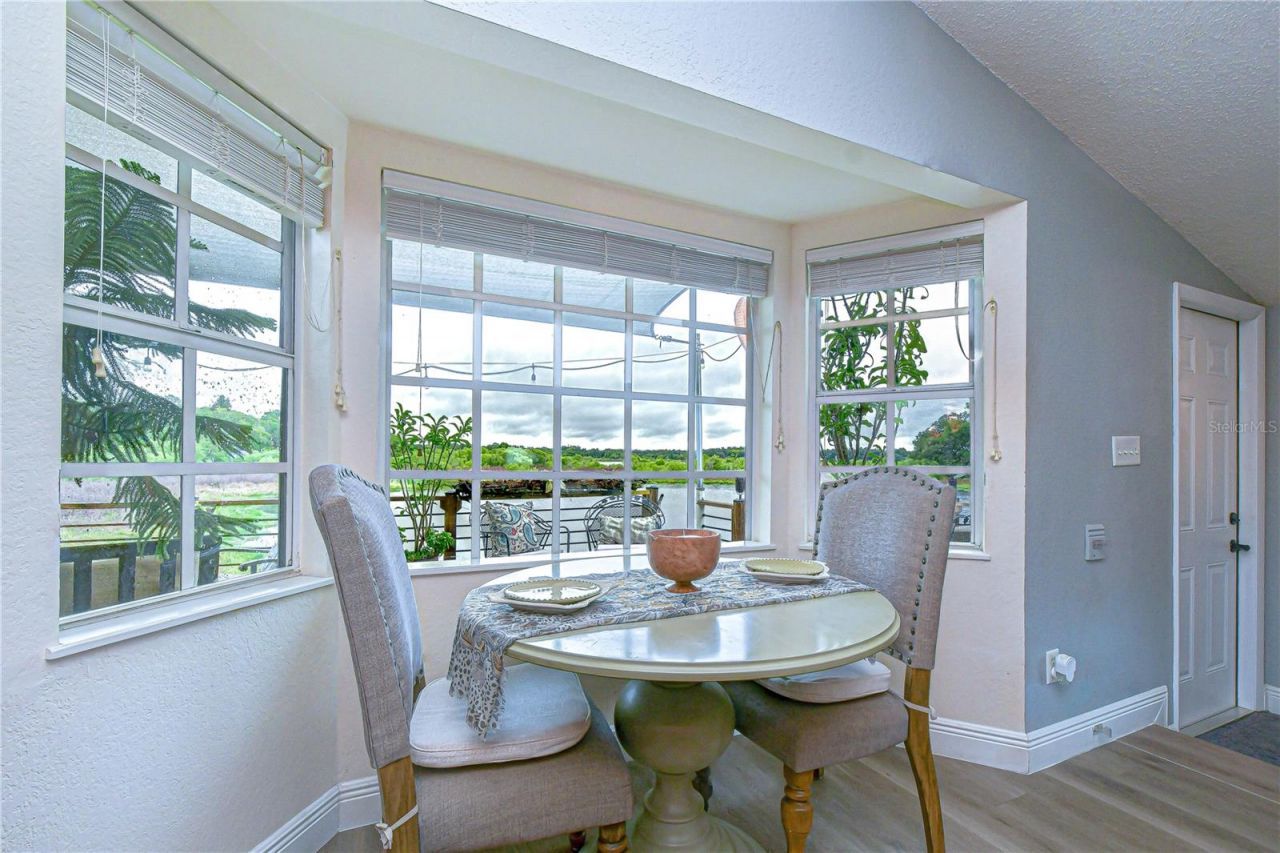 1216 Brandon Lakes Avenue, Valrico, FL 33594 Photo