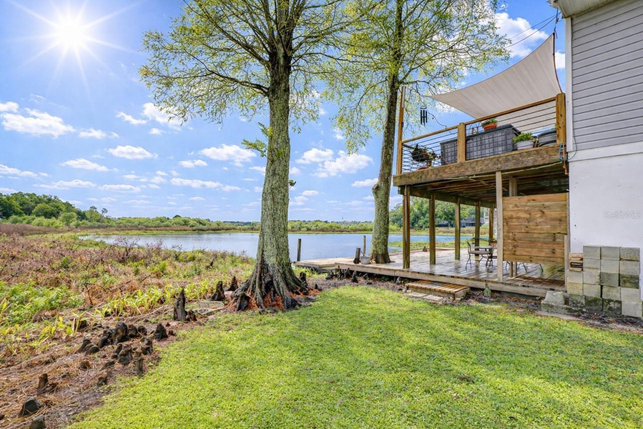 1216 Brandon Lakes Avenue, Valrico, FL 33594 Photo