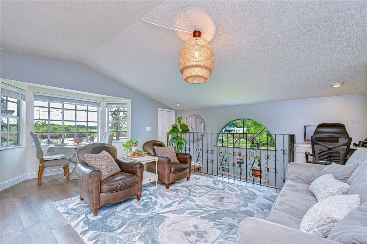 1216 Brandon Lakes Avenue, Valrico, FL 33594 Photo