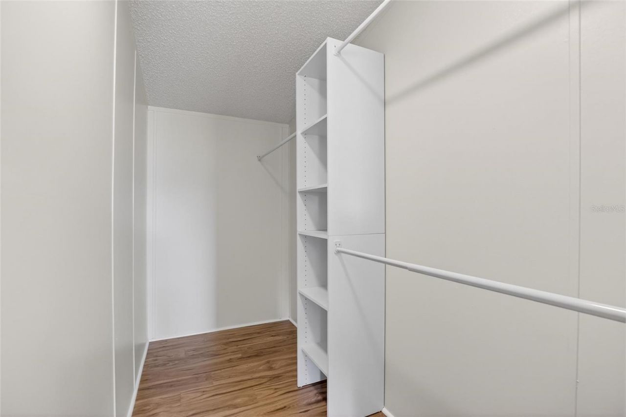 9150 Wood Terrace Drive , Tampa, FL 33637 Photo