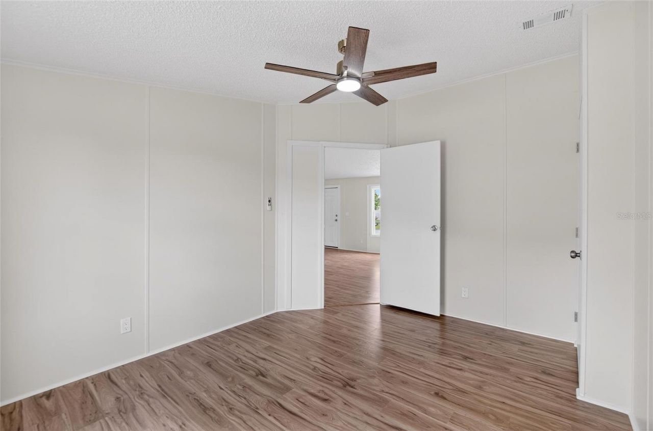 9150 Wood Terrace Drive , Tampa, FL 33637 Photo