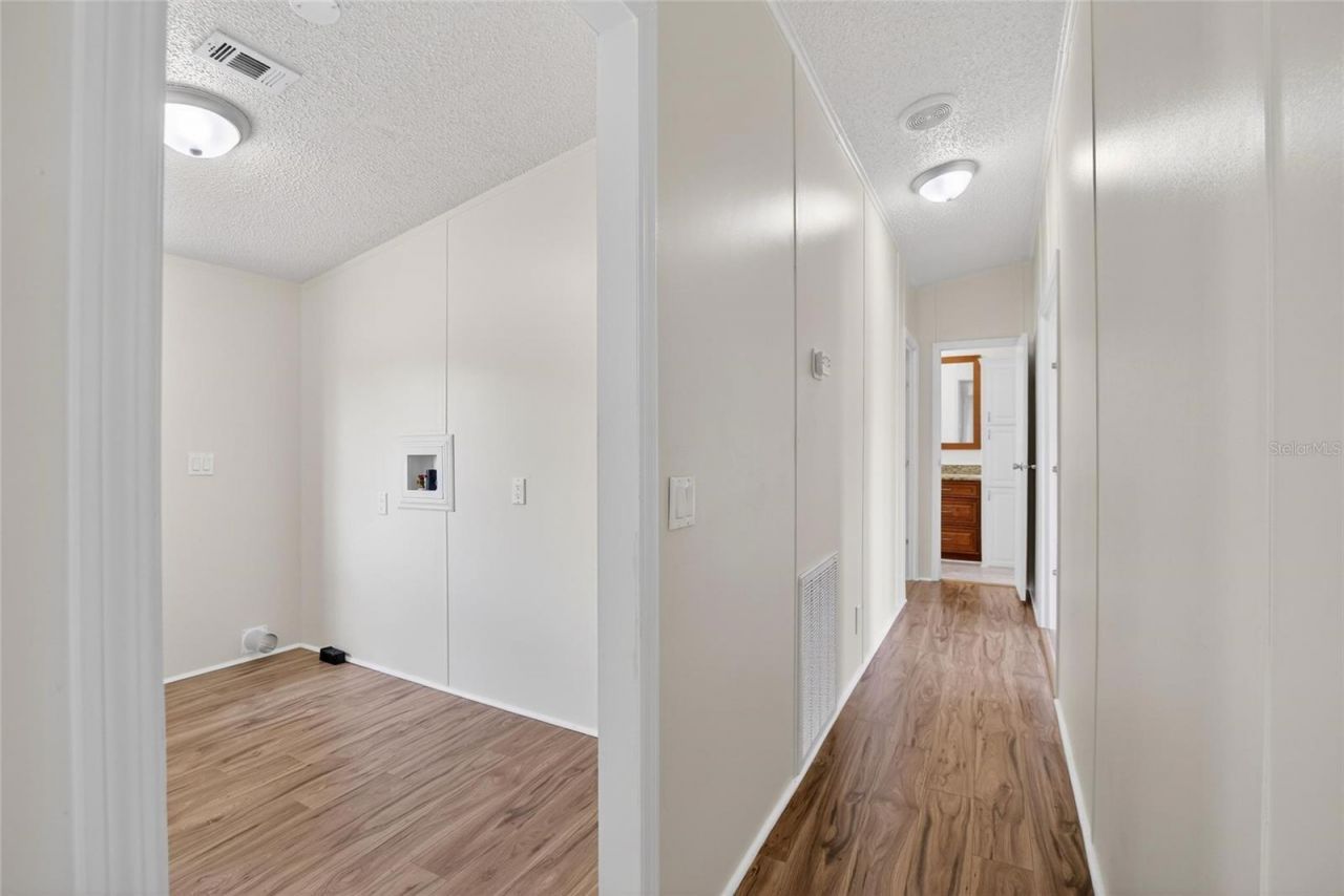 9150 Wood Terrace Drive , Tampa, FL 33637 Photo