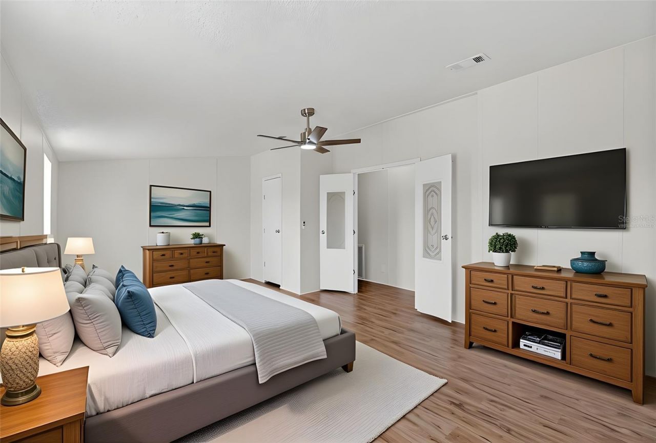 9150 Wood Terrace Drive , Tampa, FL 33637 Photo