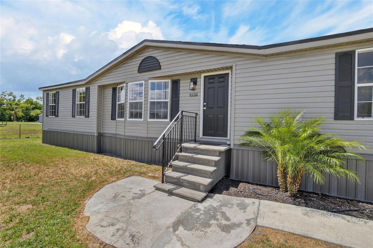 9150 Wood Terrace Drive , Tampa, FL 33637 Photo