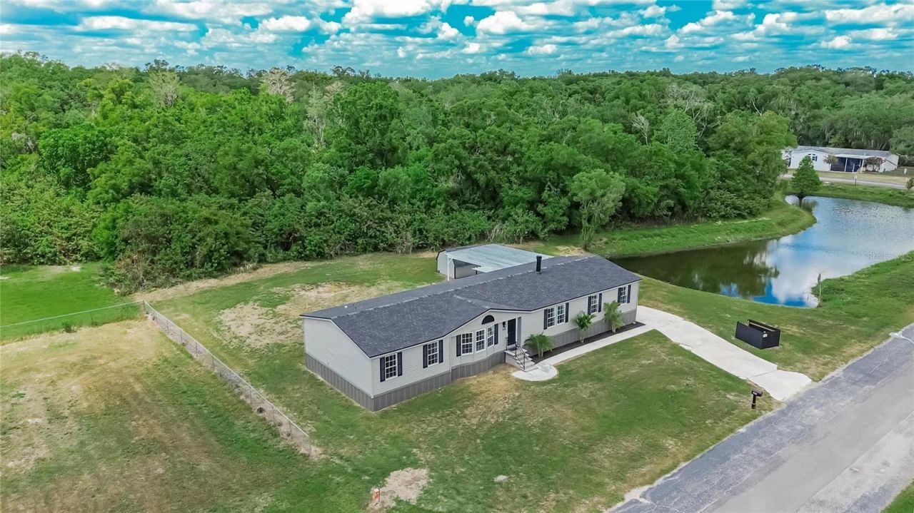 9150 Wood Terrace Drive , Tampa, FL 33637 Photo