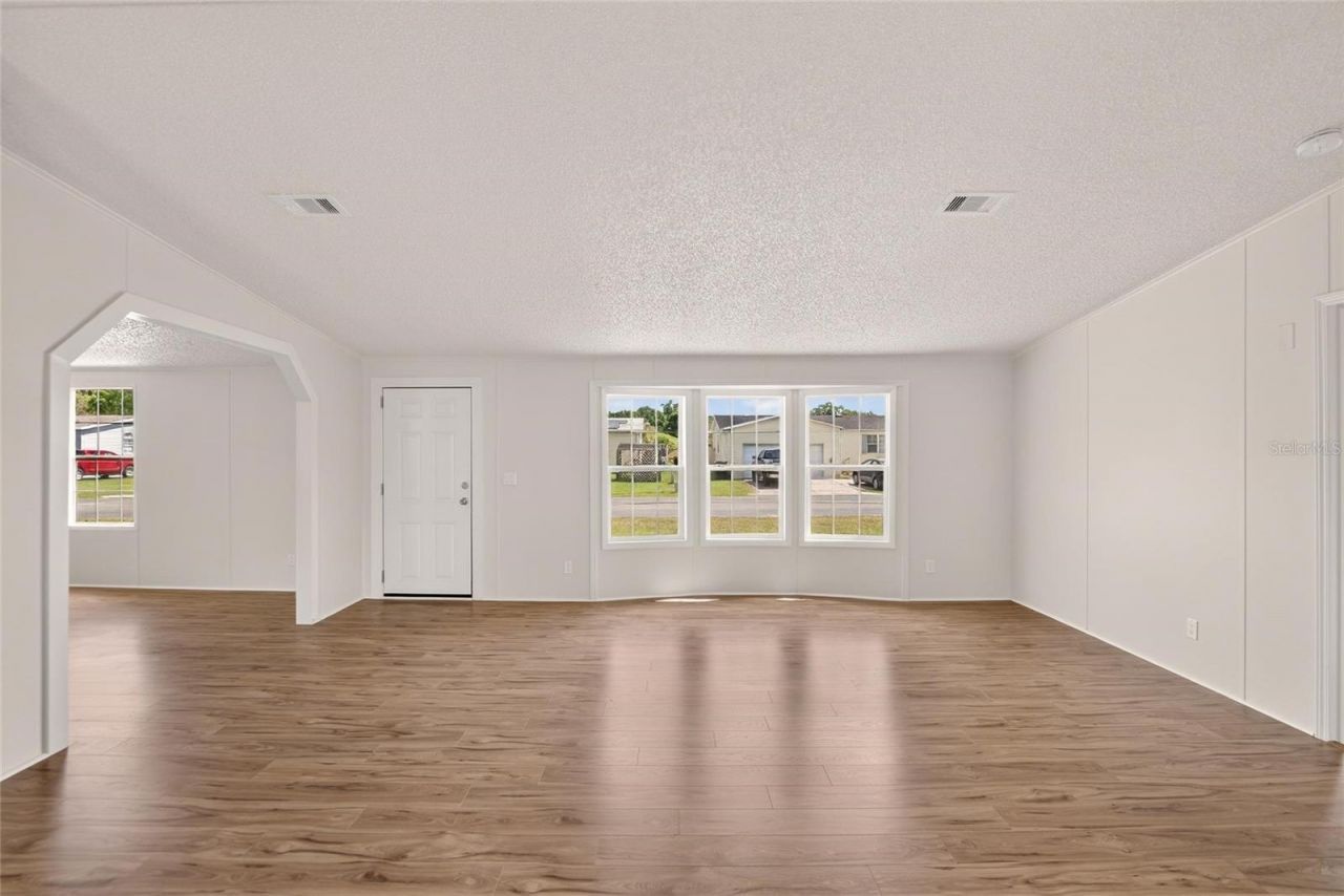 9150 Wood Terrace Drive , Tampa, FL 33637 Photo