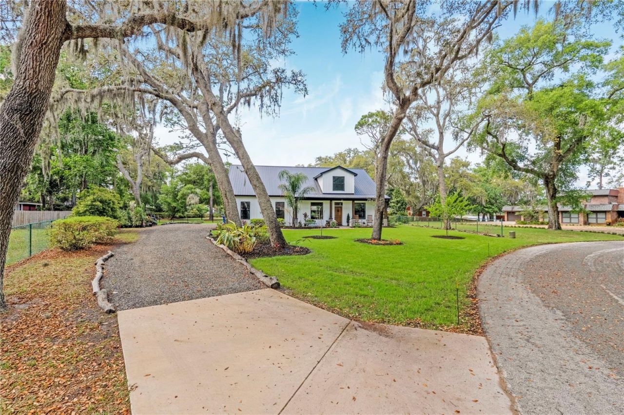 805 Bay Tree Circle, Deland, FL 32724 Photo