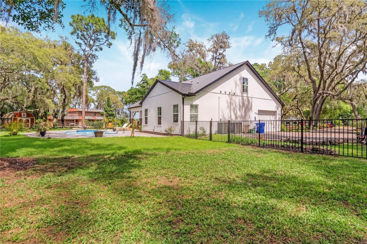 805 Bay Tree Circle, Deland, FL 32724 Photo