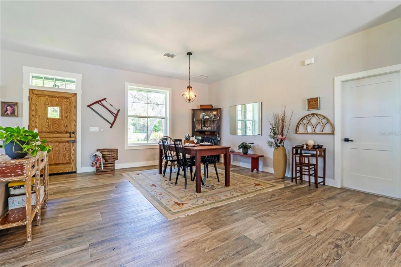 805 Bay Tree Circle, Deland, FL 32724 Photo