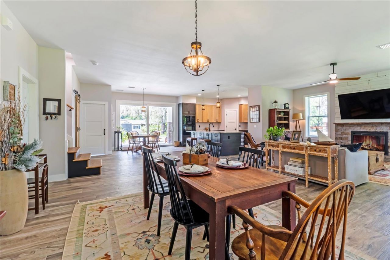 805 Bay Tree Circle, Deland, FL 32724 Photo