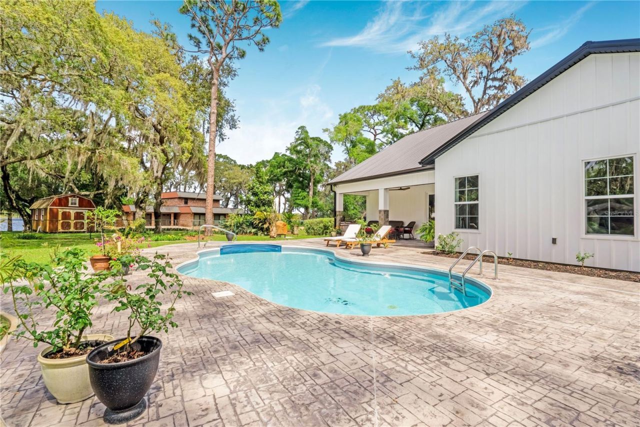805 Bay Tree Circle, Deland, FL 32724 Photo