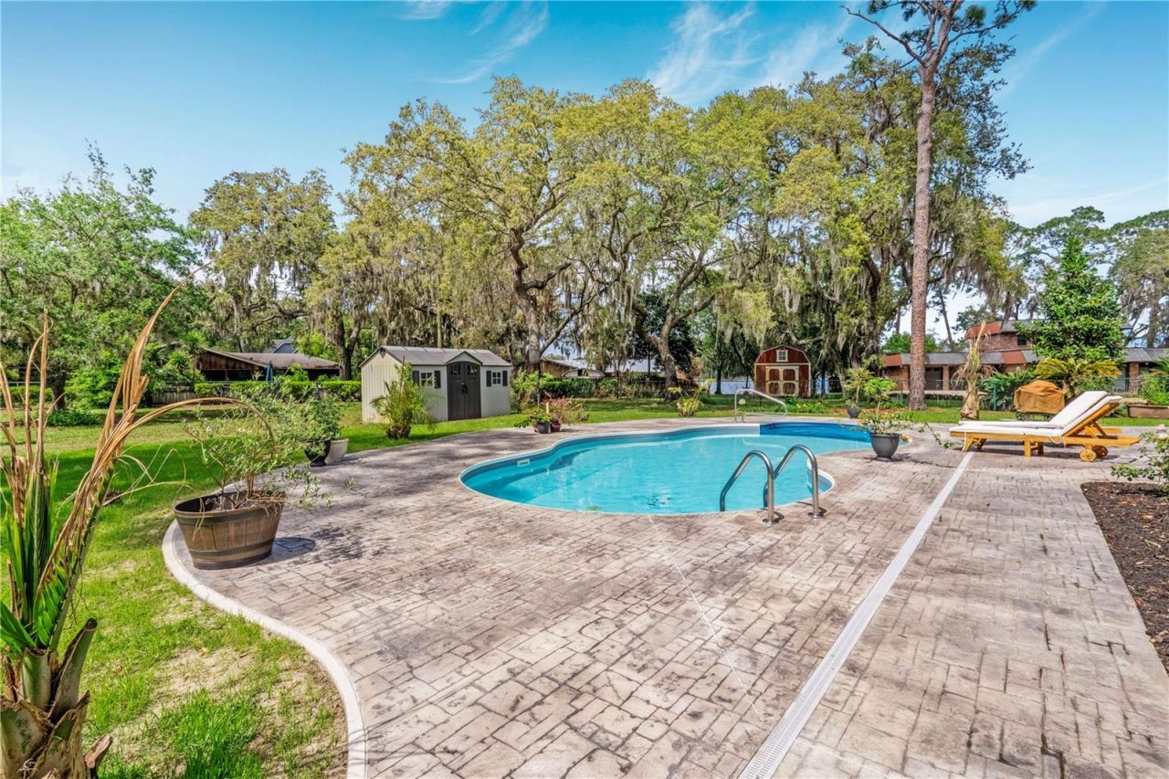 805 Bay Tree Circle, Deland, FL 32724 Photo