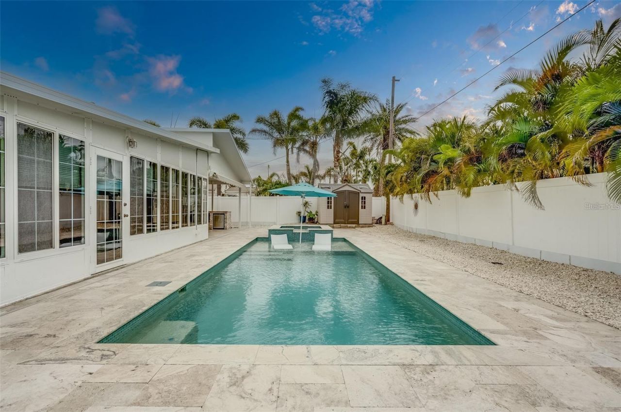 16108 Redington Drive, Redington Beach, FL 33708 Photo