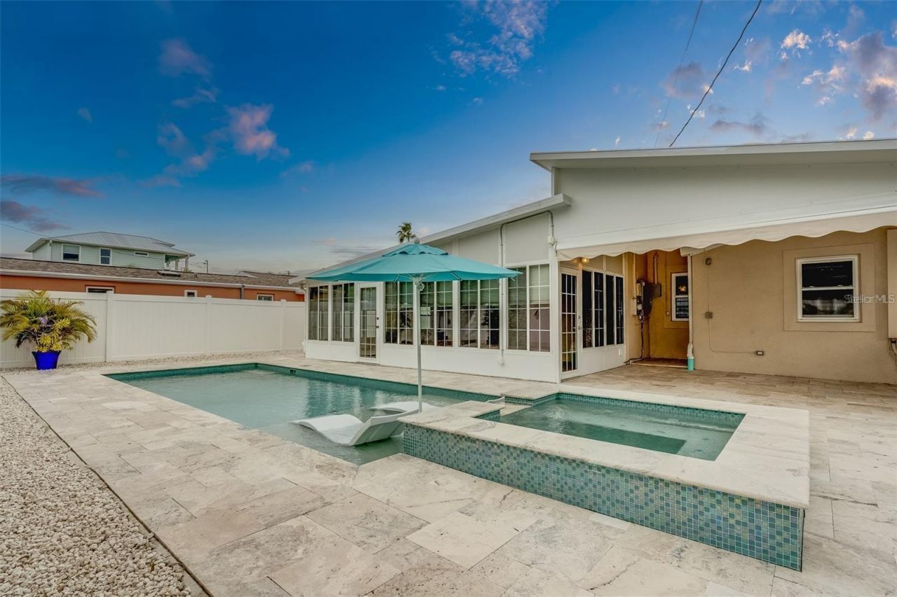 16108 Redington Drive, Redington Beach, FL 33708 Photo