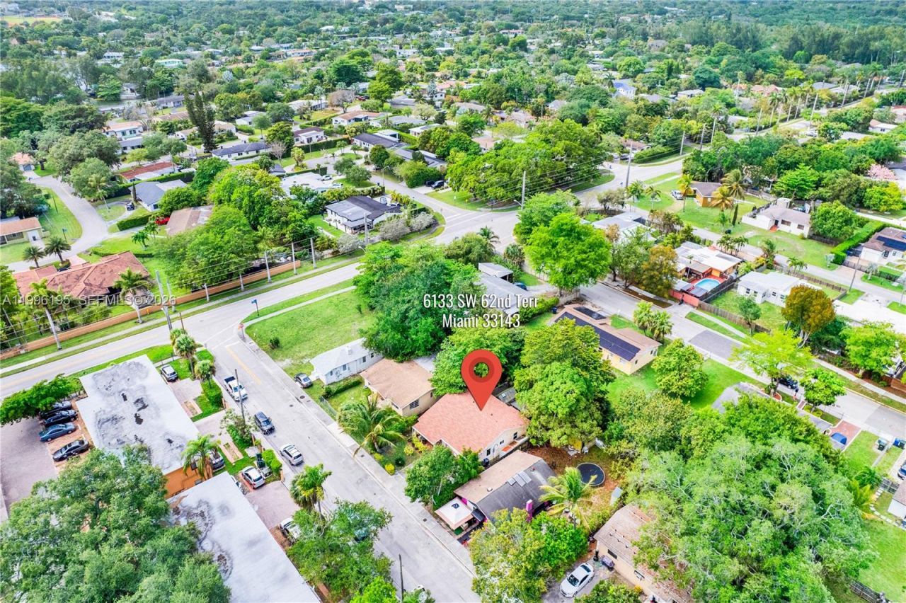 6133 SW 62nd Ter, South Miami, FL 33143 Photo