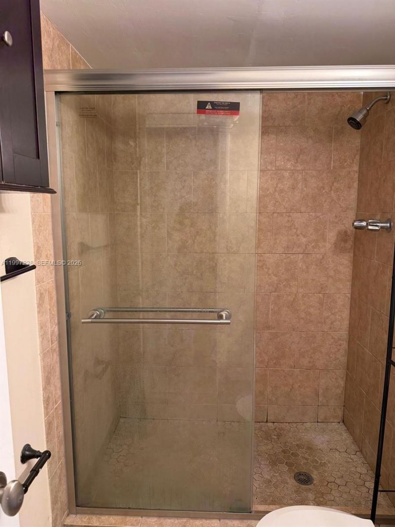 447 NE 195th St, Unit 309, Miami, FL 33179 Photo