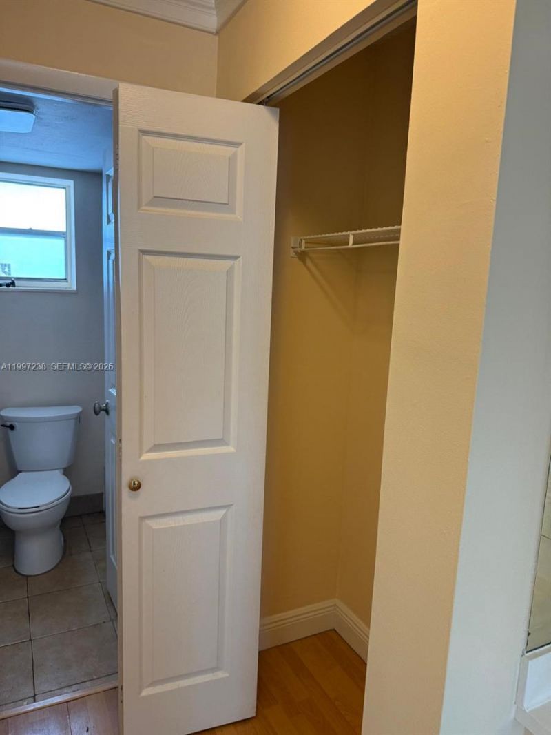 447 NE 195th St, Unit 309, Miami, FL 33179 Photo