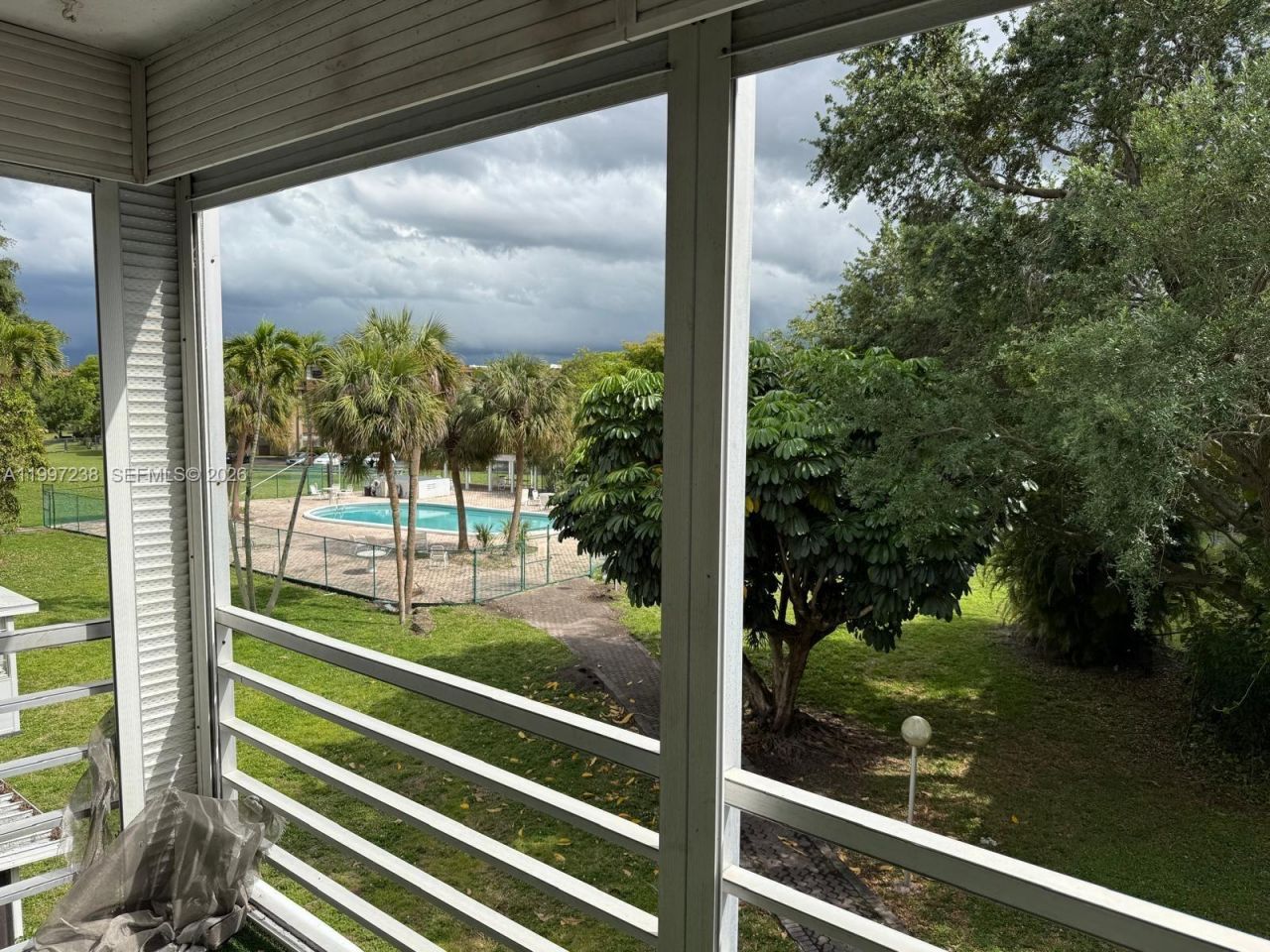 447 NE 195th St, Unit 309, Miami, FL 33179 Photo