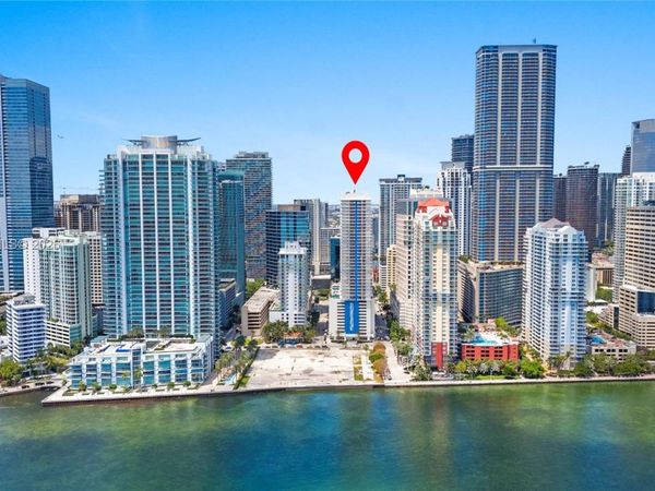 1200 Brickell Bay Dr, Unit PH 4218, Miami, FL 33131