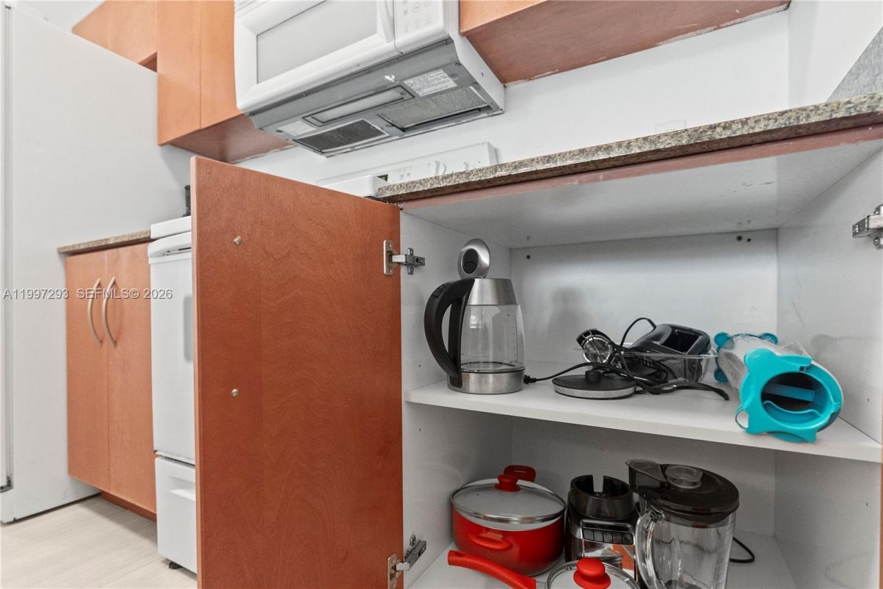 1200 Brickell Bay Dr, Unit PH 4218, Miami, FL 33131 Photo