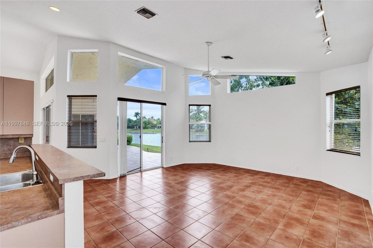 10800 Haydn Dr, Boca Raton, FL 33498 Photo