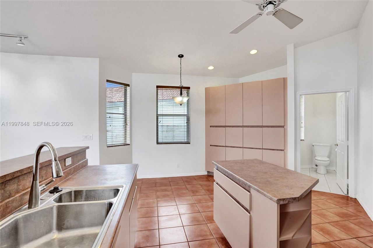 10800 Haydn Dr, Boca Raton, FL 33498 Photo