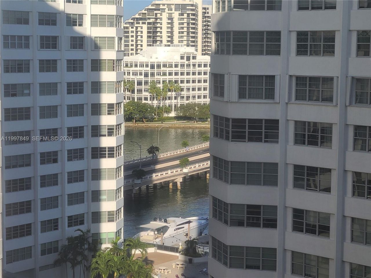 999 Brickell Bay Dr, Unit 1207, Miami, FL 33131 Photo