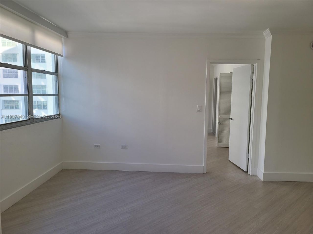 999 Brickell Bay Dr, Unit 1207, Miami, FL 33131 Photo