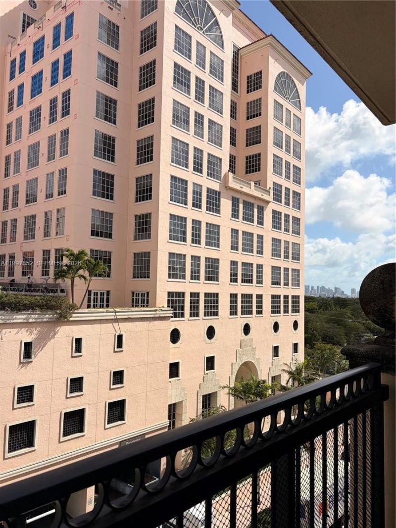 55 Merrick Way, Unit 534, Coral Gables, FL 33134 Photo