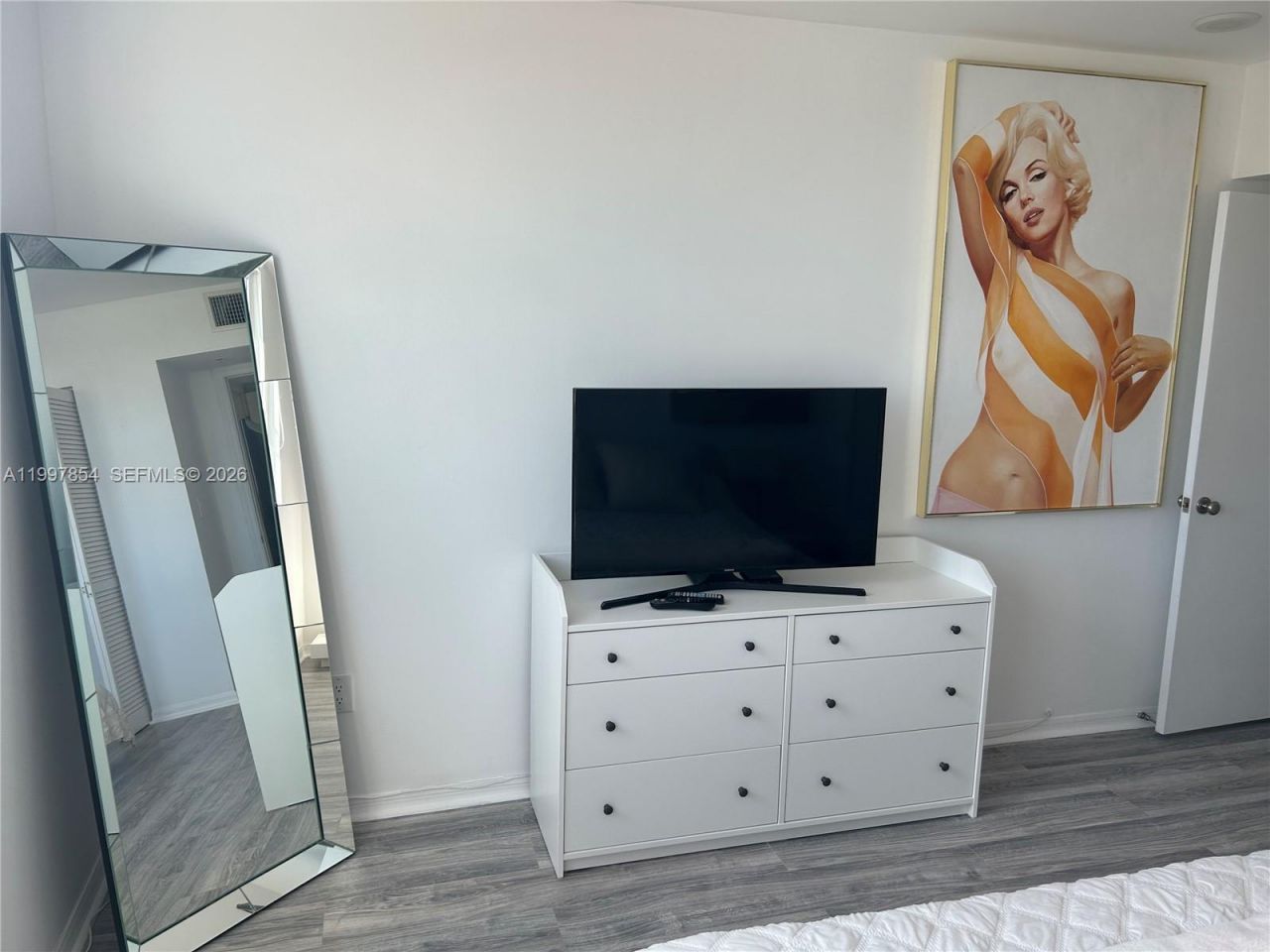 90 Alton Rd, Unit 607, Miami Beach, FL 33139 Photo