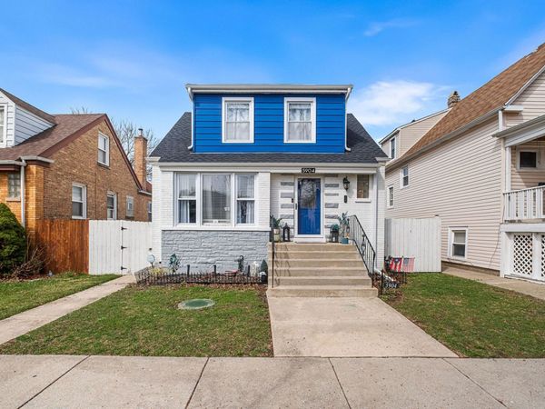 5904 W Berenice Avenue, Chicago, IL 60634