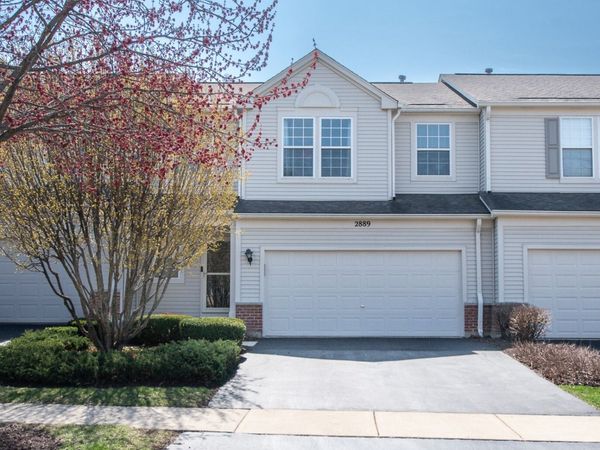 2889 Peachtree Circle , Aurora, IL 60502