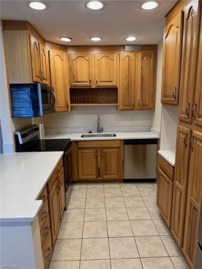 13151 Kings Point Dr, Unit 6A, Fort Myers, FL 33919 Photo