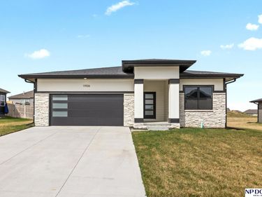 11926 S 117 Street , Papillion, NE 68046