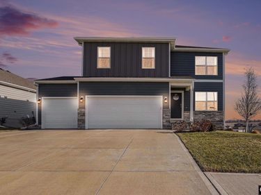 12913 S 45th Avenue, Bellevue, NE 68133