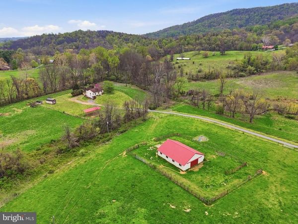 1901 MISTY MEADOWS LANE, MARKHAM, VA 22643
