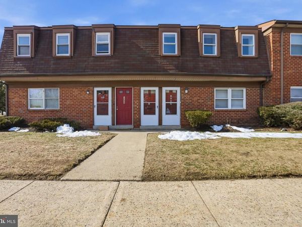 1242 LIBERTE COURT , BURLINGTON, NJ 08016