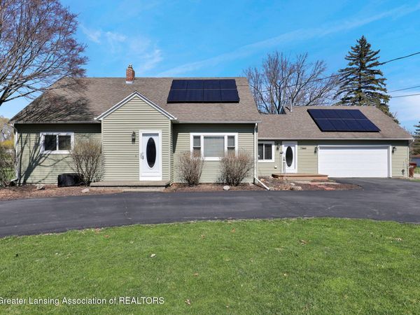 7360 Delta River Drive, Lansing, MI 48906