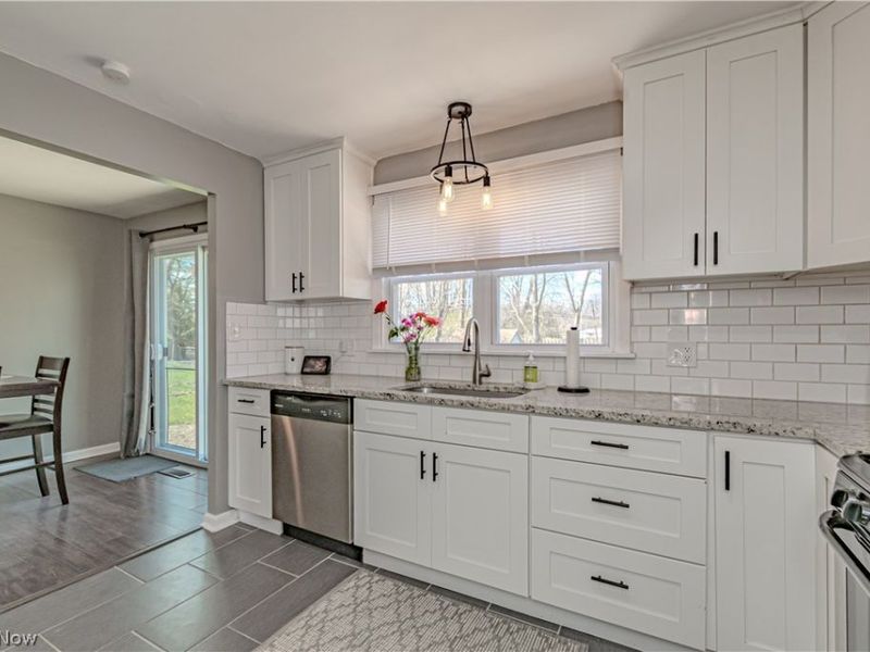 13462 Harper Road, Strongsville, OH 44149 Photo 10