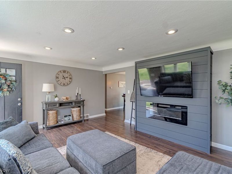 13462 Harper Road, Strongsville, OH 44149 Photo 5