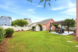 215 Trillium Avenue photo 4