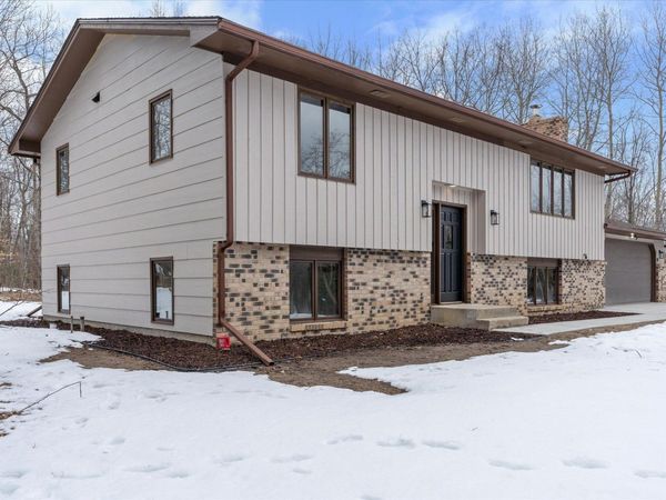 37098 Woodland Drive, Cohasset, MN 55721