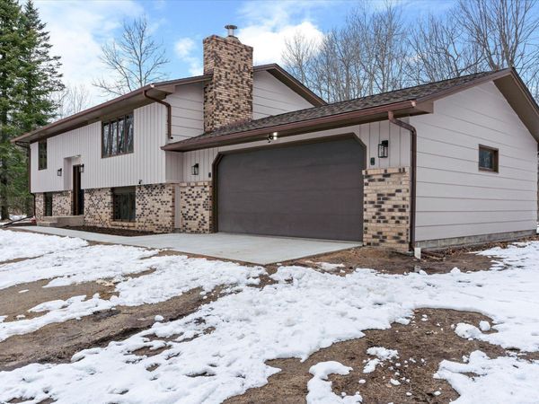 37098 Woodland Drive, Cohasset, MN 55721
