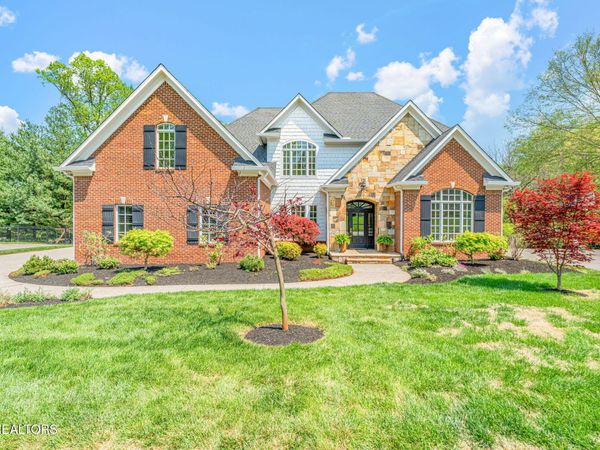 1810 Duncan Woods Lane, Knoxville, TN 37919