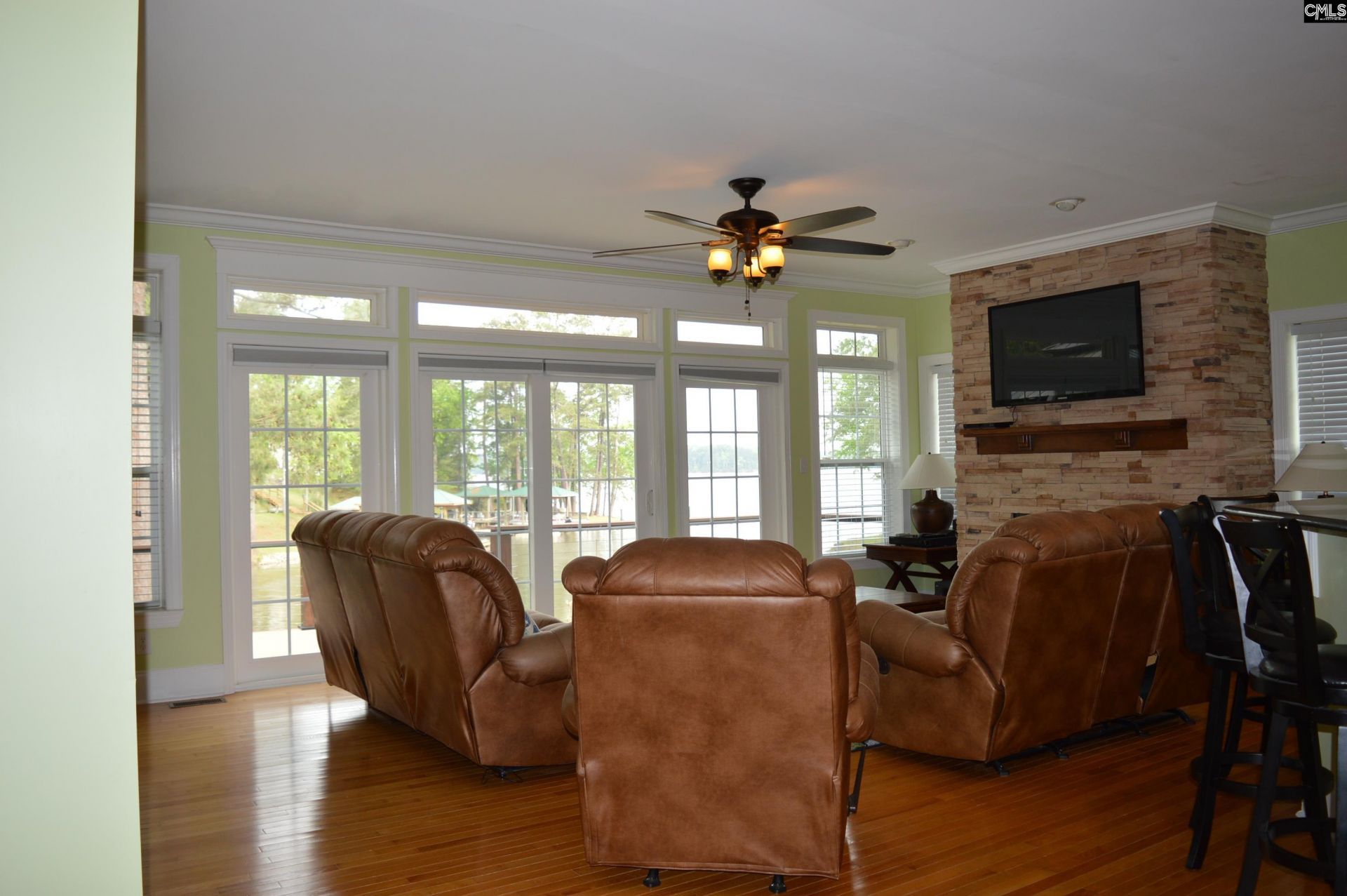 2550 Lake Road  Photo 10