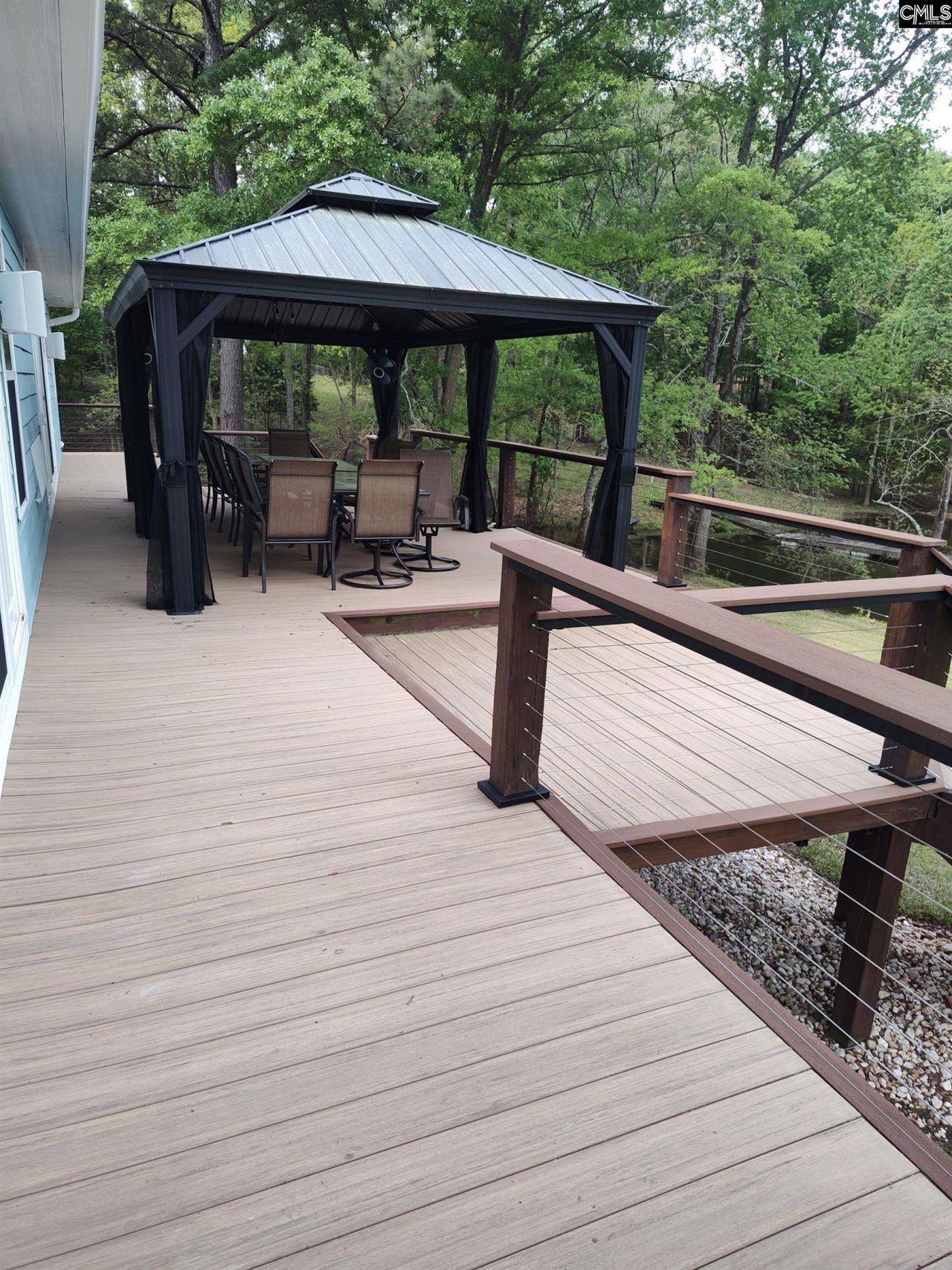 2550 Lake Road  Photo 5