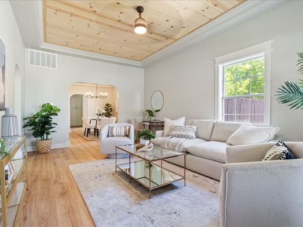 1114 S 3rd Street , Rogers, AR 72756