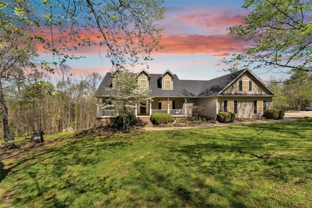 208 Madison 6023, Huntsville, AR 72740 Main Photo