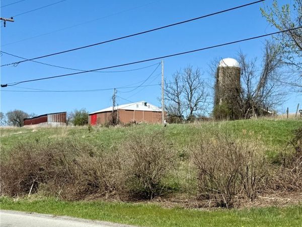 118 Hill Farm Rd, Dunbar, PA 15431